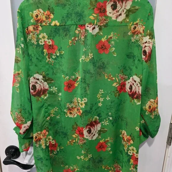 Kut From The Kloth Green Floral Button Up Blouse Women’s Large Sheer - Picture 6 of 6